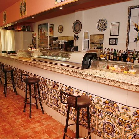 Hostal Cuatro Esquinas Ejea De Los Caballeros Exteriér fotografie