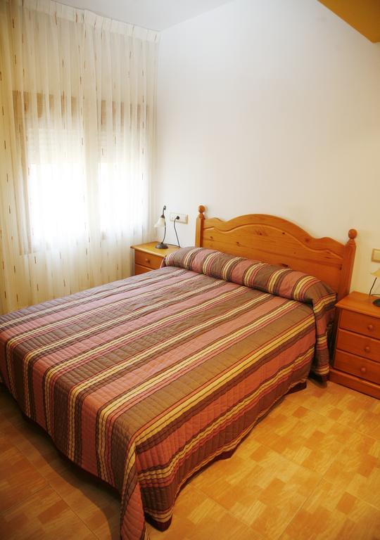 Hostal Cuatro Esquinas Ejea De Los Caballeros Pokoj fotografie