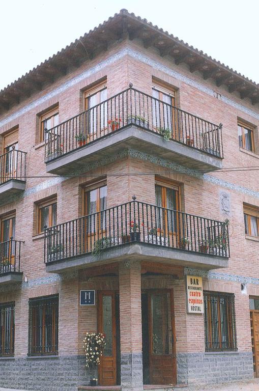 Hostal Cuatro Esquinas Ejea De Los Caballeros Pokoj fotografie